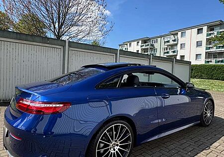 Mercedes-Benz E 220 d Coupe 9G-TRONIC AMG Line