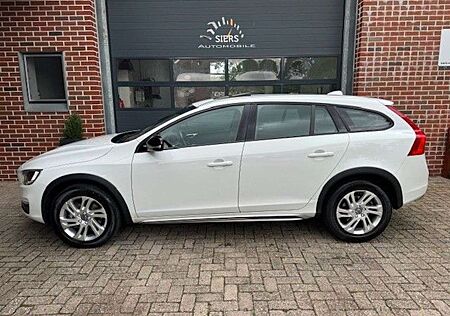 Volvo V60 2.0D3 CROSS COUNTRY,LEDER,DACH,XENON