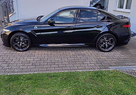Alfa Romeo Giulia 2.9 V6 Bi-Turbo Quadrifoglio