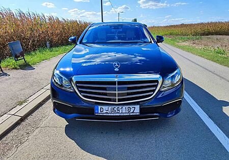 Mercedes-Benz E 400 4Matic 9G-TRONIC Exclusive