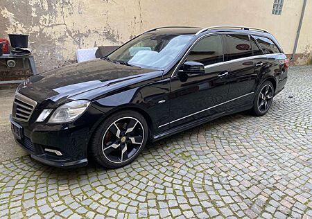 Mercedes-Benz E 350 T CDI DPF 4Matic AMG-Line Sportpaket