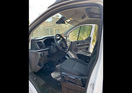 Ford Tourneo Custom 320 L1H1 VA Autm. Titanium
