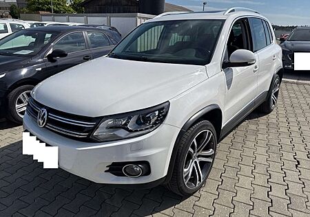 VW Tiguan Volkswagen Track & Style BMT 4Motion°PANO°DSG°AHK