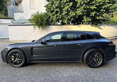 Porsche Panamera GT 4 E-Hybrid Sport Turismo