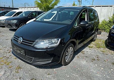 VW Sharan Volkswagen United Aut. Navi SHZ PDC ALU Kamera