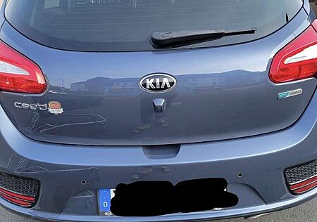 Kia Ceed / cee'd 1.6 GDI Dream-Team Edition