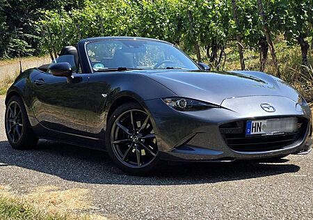 Mazda MX-5 SKYACTIV-G 160 Exclusive-Line