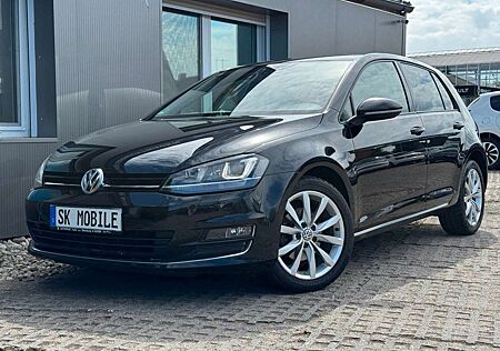 VW Golf Volkswagen VII Lim. Highline PDC*BI-XEN*NAVI*AutGet*