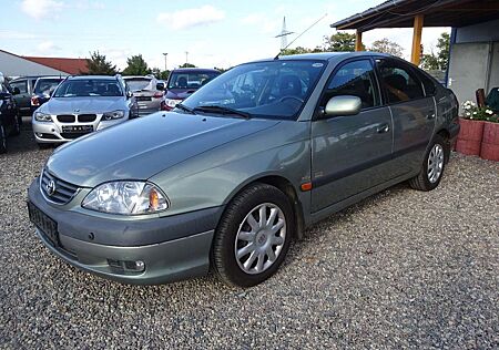 Toyota Avensis 1.8 Style