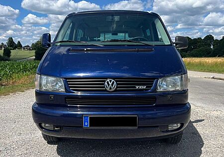 VW T4 Multivan Volkswagen Multivan T4 TDI 7DC UY2