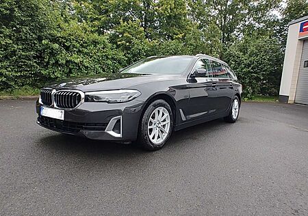 BMW 520d 520 Touring Aut. Luxury Line