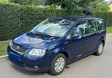 VW Touran Volkswagen 1.6 FSI