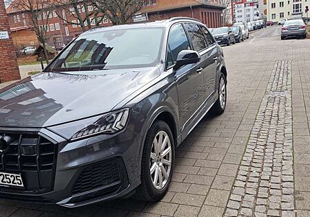 Audi SQ7 TFSI quattro tiptronic