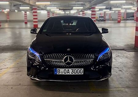 Mercedes-Benz CLA 220 CLA+220+d+7G-DCT+Urban