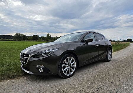 Mazda 3 SKYACTIV-G 120 Sports-Line