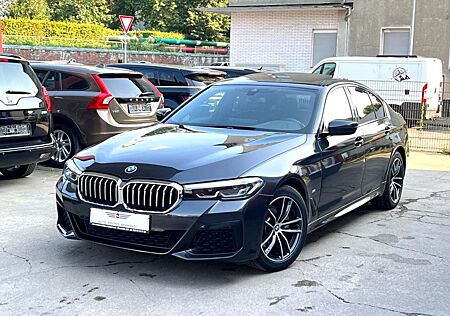 BMW 520 d M-SPORTPAKET/NAVI/LED/GLASDACH/PDC/R-KAMERA