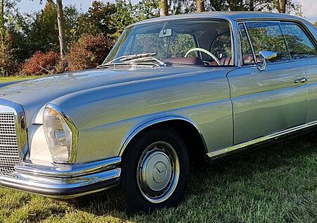 Mercedes-Benz 280 SE 3.5 Coupe W111 Dt. 4 el. Fh, el. SD
