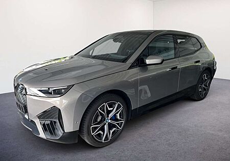 BMW iX 40 xDrive Sportpaket/Edition Excellence/22Z