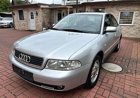 Audi A4 1.8 Automatik+KLIMAAUT+PDC+TÜV 09/27