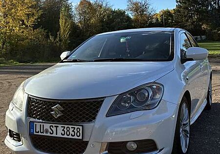 Suzuki Kizashi 2.4 4x4 CVT Sport