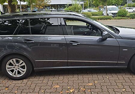 Mercedes-Benz E 200 CDI BlueEfficiency (212.205)