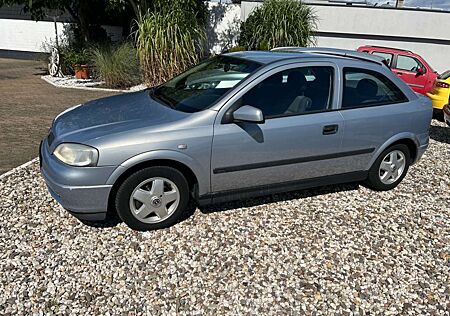 Opel Astra 1.6 Sport