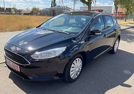Ford Focus Trend,HU+Service neu