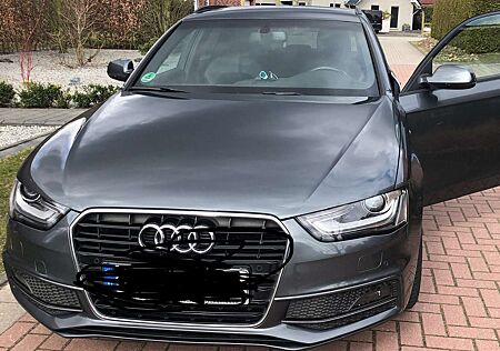 Audi A4 Avant 2.0 TDI DPF multitronicS line Sportpaket