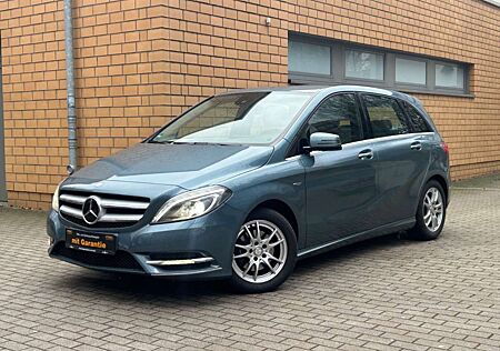 Mercedes-Benz B 200 CDI/AUTOMATIK/SHZ/GEPFLEGT/NAVI/XENON/PDC/