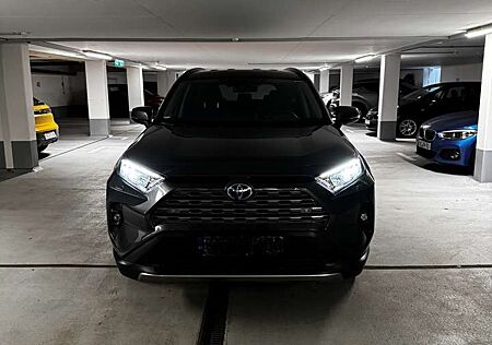 Toyota RAV 4 2.5 4x4 Hybrid Team Deutschland