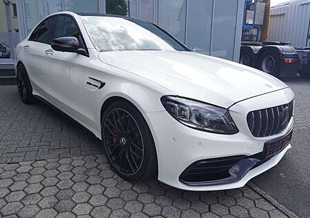 Mercedes-Benz C 63 AMG C 63 S AMG Performance Sitze/Pano/Keramik