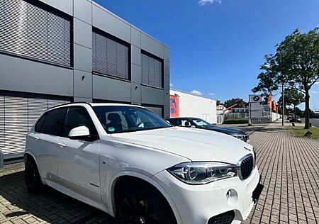 BMW X5 xDrive30d M-Paket Sport-Aut. Panorama, Head Up Dis