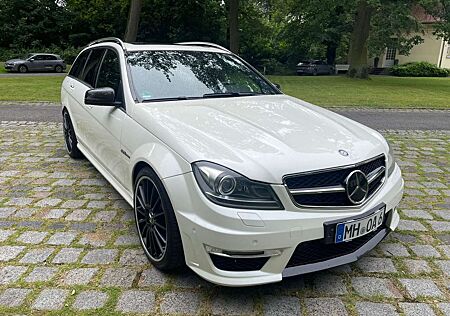 Mercedes-Benz C 63 AMG C 63 T AMG Performance Paket