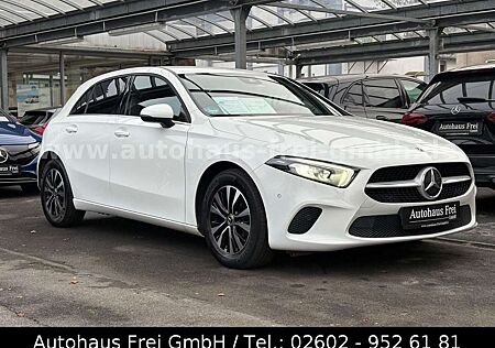 Mercedes-Benz A 180 d 1-HAND*LED*AHK*NAVI*TEILLEDER*SITZH.*