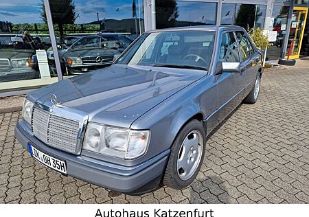 Mercedes-Benz E 230 /EFH/SHZ/H-Zulassung/Wertgutachten/#36