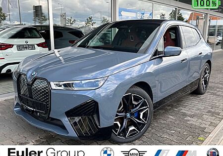 BMW iX xDrive 40 HUD AHK-klappbar AHK Panorama Navi Leder