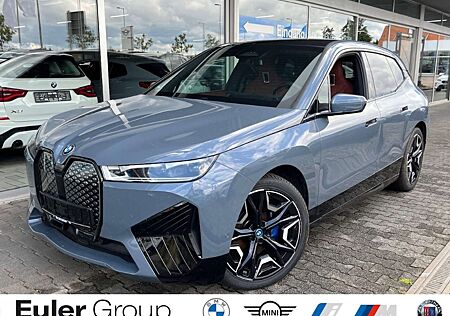 BMW iX xDrive 40 HUD AHK-klappbar AHK Panorama Navi Leder