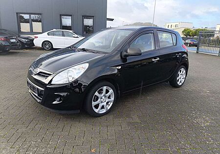 Hyundai i20 Classic,KLIMA,ALLWETTEREIFEN