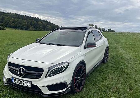 Mercedes-Benz GLA 45 AMG 4matic 381cv auto
