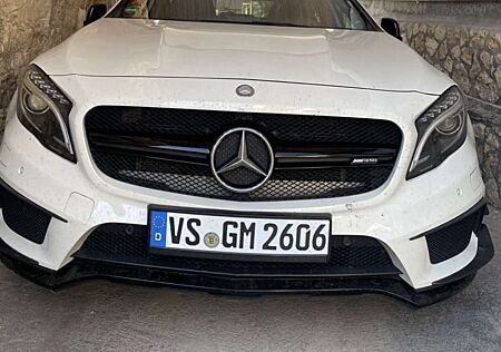 Mercedes-Benz GLA 45 AMG 4matic 381cv auto