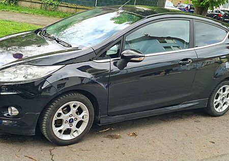 Ford Fiesta +1.25+Titanium