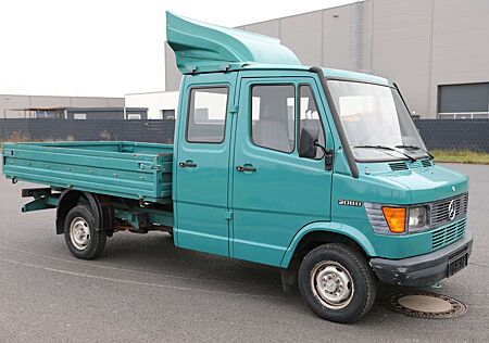 Mercedes-Benz 208 D Pritsche/ Kastenwagen/LKW