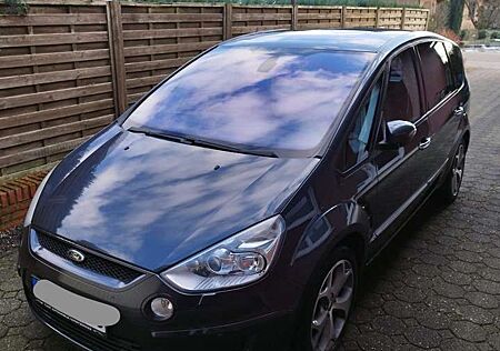 Ford S-Max 2.2 TDCi DPF Titanium