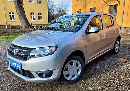 Dacia Sandero 1.2 16V 75 Laureate