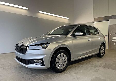 Skoda Fabia Selection 95PS GV4+Sitzheiz+Lenkradheiz+AppConn...