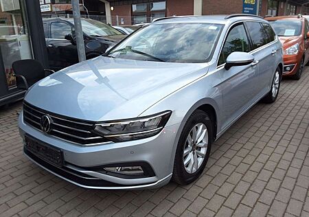 VW Passat Variant Volkswagen Business Automatik,Navi