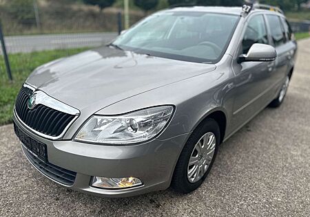 Skoda Octavia 1.8 TSI Family*PDC*SHZ*2-Zonen KLIMAAUT.*