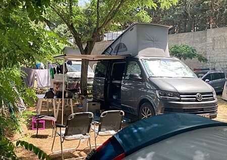 VW T6 California Volkswagen Transporter T6 4MOTION DSG Lang