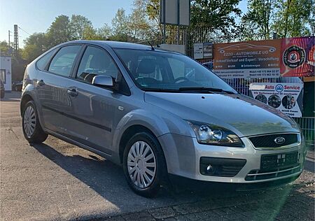 Ford Focus Lim 1.6*KLIMA*TÜV/INS NEU