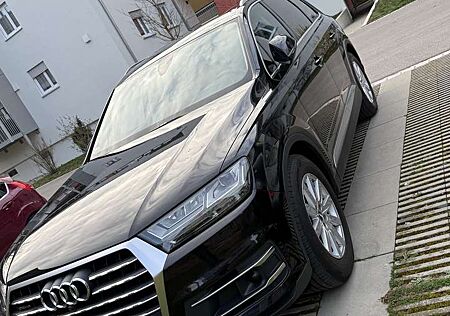 Audi Q7 3.0 TDI ultra quattro tiptronic